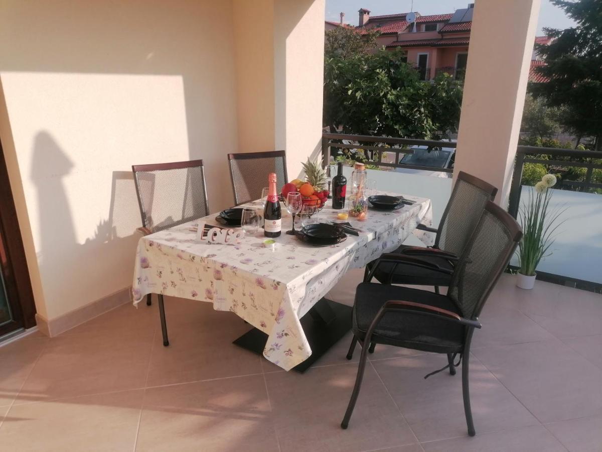 Apartmani Kiko Porec Exterior photo